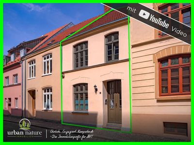 Drei Ebenen voller Möglichkeiten – Stadthaus mit Hinterhof in Wismar
