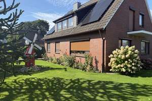 Einfamilienhaus / Zweifamilienhaus mit schönem Grundstück in Wiefelstede