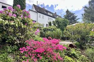 Familienfreundliche Doppelhaushälfte mit Wohlfühlgarten, Terrasse und Teich – Die vollständige Adresse der Immobilie erhältst du vom Anbieter., 57078 Geisweid, Siegen – Vorschaubild 13