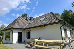 modernisiertes 5-Zimmer-Einfamilienhaus mit Teilkeller & Garagen in grüner Wohnlage – 21271 Hanstedt – Vorschaubild 2