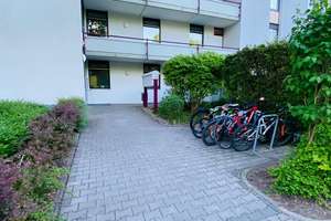 Helle 3-Zimmer-Wohnung mit Einbauküche & Aufzug & West-Loggia in München – 81927 Johanneskirchen, München – Vorschaubild 30
