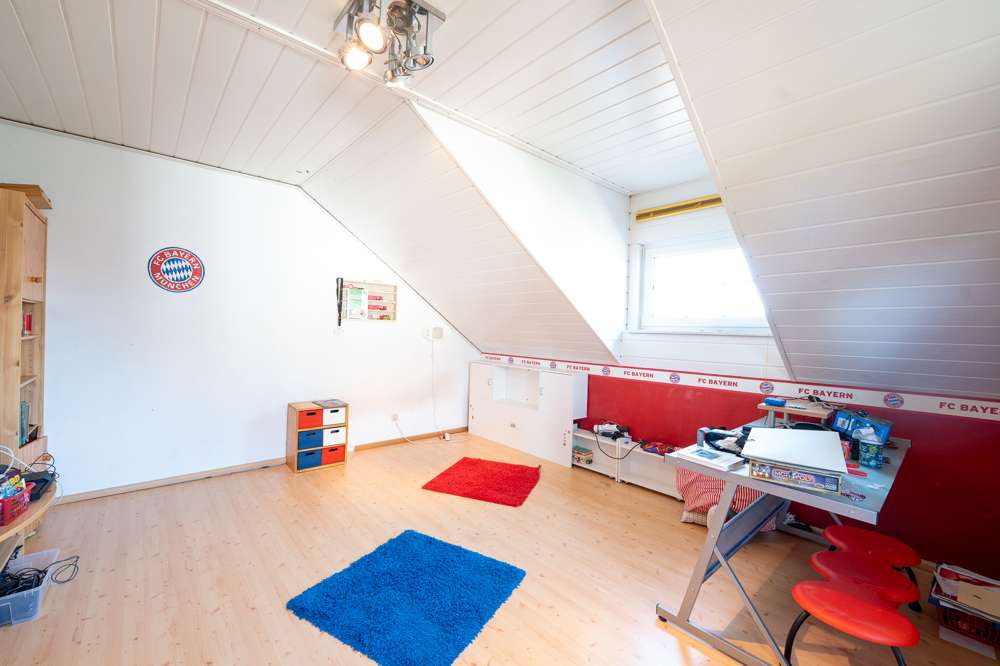 Immobilie in Weisel - ***Raumvielfalt und Gartenidylle*** - Bild 17