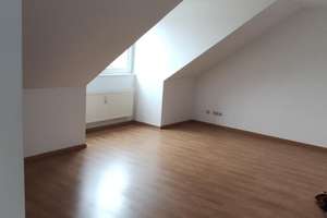Helle 2-Zimmer Wohnung im 4. OG in München-Ramersdorf – Chiemgaustraße 117, 81549 Balanstraße-West, München – Vorschaubild 2