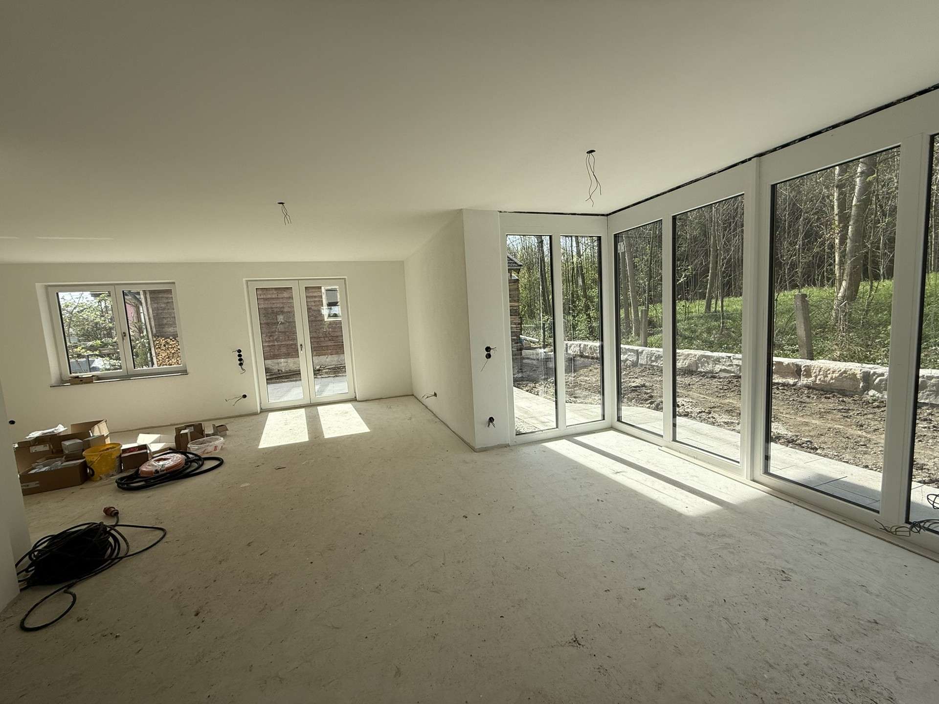 Immobilie in Bad Endorf - Neubau-Doppelhaushälfte in unverbautem Ortsrand mit Südhang und Bergblick - Bild 6