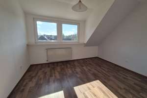 Kompaktes Zuhause in Remscheid: Modernisierte 2,5-Zimmer-Wohnung – Barmer Straße 59, 42899 Großhülsberg, Remscheid – Vorschaubild 2