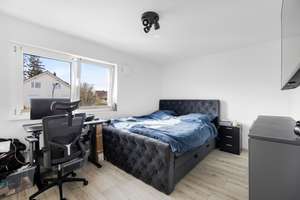 Ruhig gelegene und hochwertige 3-Zimmer- Eigentumswohnung mit Stellplatz in kleiner Wohnanlage – Die vollständige Adresse der Immobilie erhältst du vom Anbieter., 81825 Gartenstadt Trudering, München – Vorschaubild 3