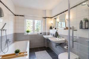 Idyllische Altbau-Doppelhaushälfte mit großem Garten – Die vollständige Adresse der Immobilie erhältst du vom Anbieter., 60439 Heddernheim, Frankfurt am Main – Vorschaubild 5