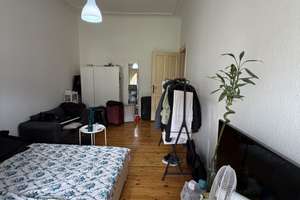 Bezugsfreie Altbauwohnung mit Balkon und Erker in phänomenaler Charlottenburger Lage – Helmholtzstraße 24, 10587 Charlottenburg, Berlin – Vorschaubild 11