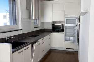2-Zimmer-Wohnung mit Balkon, Einbauküche, Aufzug & Tiefgarage – 89075 Böfingen, Ulm – Vorschaubild 2