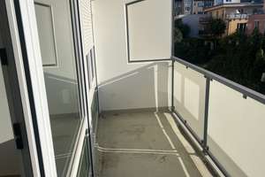 Ruhige 2,5-Zimmer-Wohnung mit 2 Balkonen und Tiefgaragenstellplatz in München-Milbertshofen – Die vollständige Adresse der Immobilie erhältst du vom Anbieter., 80807 Milbertshofen, München – Vorschaubild 7