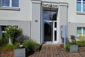 Außergewöhnliche Maisonettewohnung mit Terrasse und Loggia auf Parkähnlichem Grundstück . – Die vollständige Adresse der Immobilie erhältst du vom Anbieter., 46117 Osterfeld-Ost, Oberhausen – Vorschaubild 4