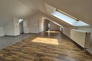 Ankommen & wohlfühlen – charmante 2-Zimmer-Dachgeschosswohnung in Mainz-Kastel