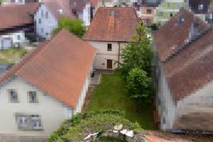 Besonderes Wohnhaus mit Charme – ehemaliges Gemeindehaus, vielseitig nutzbar – Die vollständige Adresse der Immobilie erhältst du vom Anbieter., 92281 Königstein – Vorschaubild 5