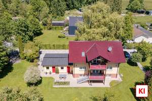 Sonniges Landhaus mit weitläufigem Garten