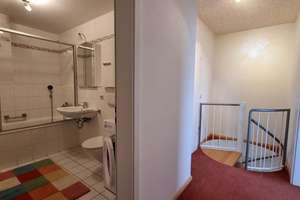 Möblierte Maisonette-Wohnung über den Dächern von Ingolstadt, (nähe Klinikum, Westpark) – Cusanusstraße 2, 85049 Friedrichshofen-Hollerstauden, Ingolstadt – Vorschaubild 14