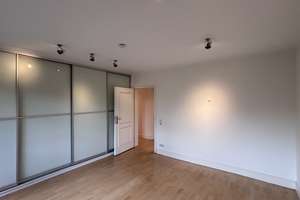 Großzügiges Wohnen auf 168 m² in bester Lage – mit 4 Balkonen und Einzelgarage – Die vollständige Adresse der Immobilie erhältst du vom Anbieter., 40237 Düsseltal, Düsseldorf – Vorschaubild 8