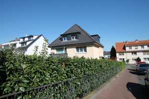 Attraktives Dreifamilienhaus in Beliebter Lage von Bad Vilbel: Ideale Kapitalanlage oder Eigenheim – Wetteraukreis – Vorschaubild 4