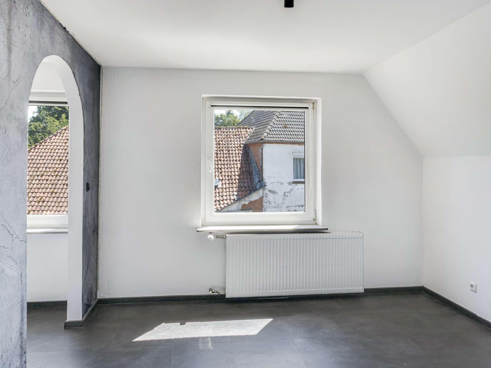 Immobilie in Holzdorf - Viel Platz für alle! Einfamilienhaus mit Einliegerwohnung in idyllischer Feldrandlage - Bild 8