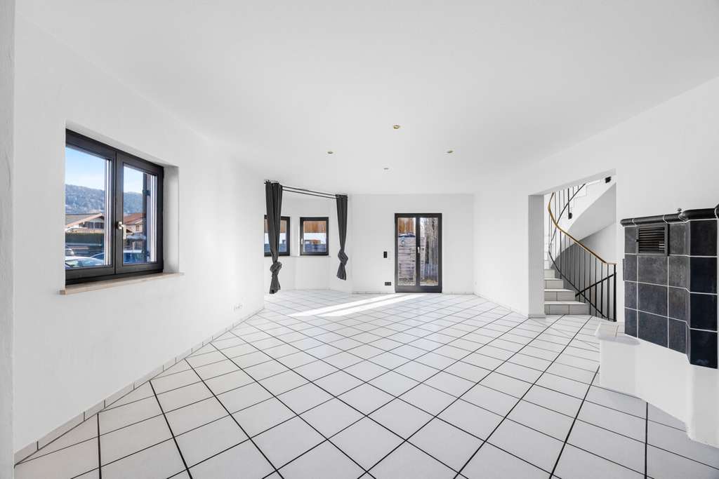 Immobilie in Gaißach - Ein Ort zum Ankommen – Familienhaus mit viel Platz, Garten und Bergblick - Bild 4