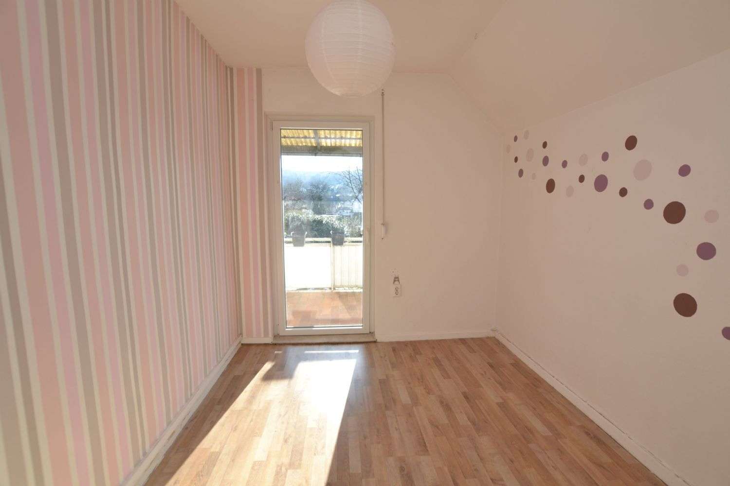 Immobilie in Eschershausen - Doppelhaushälfte in 37632 Eschershausen - Bild 8