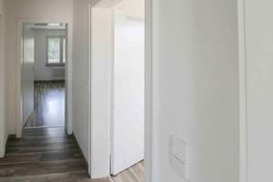 Bezugsfreie 3-Zimmer-Wohnung in begehrter Lage von Duisburg-Süd - Provisionsfrei! – Die vollständige Adresse der Immobilie erhältst du vom Anbieter., 47239 Rumeln-Kaldenhausen, Duisburg – Vorschaubild 2