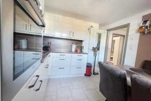 Doppelhaus in ruhiger, familienfreundlicher Lage – Regensburg – Vorschaubild 2