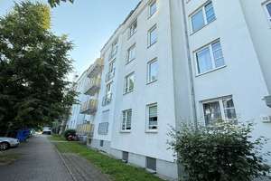 Begehrte Lage:  zentrumsnah, naturnah, gute Infrastruktur - 2-Raum-Whg. mit Balkon in Schloßchemnitz