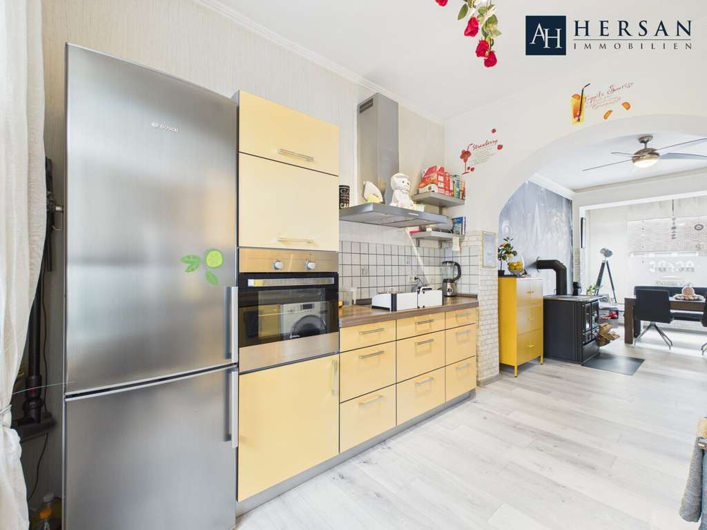 Immobilie in Übach-Palenberg - Top gepflegtes Einfamilienhaus mit fünf Zimmern und idyllischem Garten - Übach-Palenberg! - Bild 1