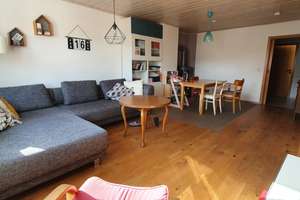 Großzügige 3,5-Zimmer Maisonette Wohnung in Hepberg mit zwei Bädern