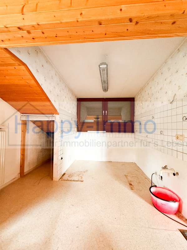 Immobilie in Sauerlach - bezugsfreies 2 Familienhaus mit ausgebauten DG -großes Grundstück Südausrichtung - Bild 12