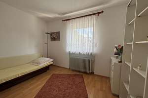 Freistehendes Zweifamilienhaus mit Garten und Garage – tolles Zuhause mit vielfältigen Möglichkeiten – 60388 Bergen-Enkheim, Frankfurt am Main – Vorschaubild 11