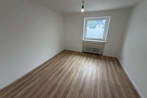 SHG+++ Renovierte 3,5 Zimmer Wohnung in Hagen-Boele mit Balkon - im kernsanierten Objekt ! – Lütkenheider Straße 20, 58099 Boele, Hagen – Vorschaubild 4