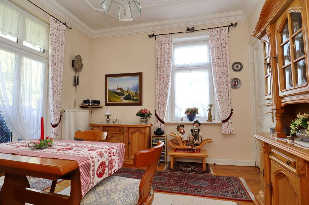 Immobilie in Kellinghusen - Stilvolle und großzügige Altbauvilla in Kellinghusen – als Ein- oder Zweifamilienhaus nutzbar - Bild 17