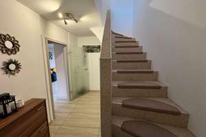 Großzügiges Reihenendhaus mit vermieteter Einliegerwohnung, Garten, Balkon und Kamin – Die vollständige Adresse der Immobilie erhältst du vom Anbieter., 47228 Hochemmerich, Duisburg – Vorschaubild 5