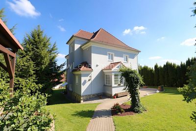Repräsentative (kernsanierte) Walmdach-Villa vor den Toren des Bayerischen Waldes