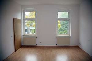 Großzügig aufgeteilte 2-Zimmer-Wohnung im 1.OG