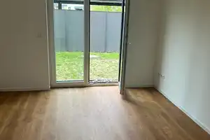 Gartenparadies inklusive: Moderne und komfortable 4-Zimmer Wohnung mit Einbauküche – Wolfsburg – Vorschaubild 13