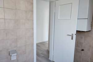 Renovierte 3 Zimmerwohnung im 1.OG in Gelsenkirchen-Schalke zu vermieten! – Tannenberg Straße 40, 45881 Schalke, Gelsenkirchen – Vorschaubild 13