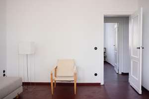 Provisionsfrei - bezugsfreie sorgsam renovierte Wohnung im Baudenkmal im 4. OG mit Aufzug & Balkon
