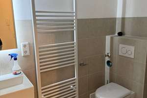 Kernsanierte Erdgeschosswohnung mit eigenem Eingang und EBK – Birkenstraße 10, 40233 Flingern Nord, Düsseldorf – Vorschaubild 3