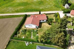 NATUR PUR – Einzigartiger Bungalow direkt am Feldrand in Gerolfingen-Aufkirchen – Die vollständige Adresse der Immobilie erhältst du vom Anbieter., 91726 Gerolfingen – Vorschaubild 11