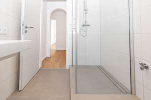 Modern sanierte 4-Zimmer-Wohnung mit Balkon – Kapitalanlage mit solider Vermietung oder Eigennutzer – Die vollständige Adresse der Immobilie erhältst du vom Anbieter., 86154 Oberhausen-Süd, Augsburg – Vorschaubild 12