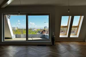 Provisionsfrei...SCHÖNE, SEHR HELLE DACHGESCHOSS-WHG. M. 2 x TERRASSEN WEITBLICK, LIFT-BARRIEREFREI – John-Schehr Str. 4, 10405 Prenzlauer Berg, Berlin – Vorschaubild 6