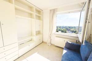 2,5 Zimmer mit Balkon und beeindruckendem Weitblick in Lokstedt – Die vollständige Adresse der Immobilie erhältst du vom Anbieter., 22527 Lokstedt, Hamburg – Vorschaubild 5