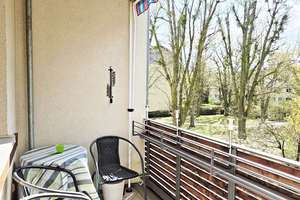 Freie 2-Zimmer-Wohnung mit West-Balkon, EBK und Stellplatz im grünen Zehlendorf-Süd! – Die vollständige Adresse der Immobilie erhältst du vom Anbieter., 14165 Zehlendorf, Berlin – Vorschaubild 4