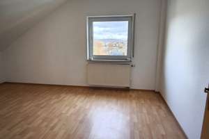 Lukratives 5 FH: Schöner Wohnen am Fuße des Glaubergs, herrlicher Fernblick, Balkon, Stellplatz – Die vollständige Adresse der Immobilie erhältst du vom Anbieter., 63695 Glauburg – Vorschaubild 47