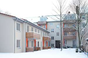 Traumwohnung im Gründerzeit-Altbau mit Stuckfassade und schönem Hofgarten – Schönerlinder Str. 6, 12557 Köpenick, Berlin – Vorschaubild 4