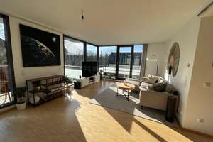 Lichtdurchflutete Dachgeschoss Wohnung - 4 Zimmer mit Terrasse – 80807 Milbertshofen, München – Vorschaubild 2