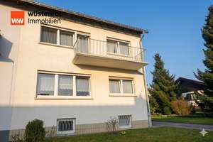 Zeitlose Eleganz trifft Familienidyll: Gepflegte Doppelhaushälfte mit Parkpotenzial – Die vollständige Adresse der Immobilie erhältst du vom Anbieter., 36341 Lauterbach (Hessen) – Vorschaubild 2