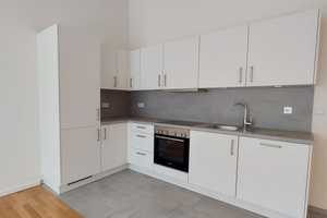 Leben am Wasser in extravaganter Lage 2-Zimmer-Wohnung mit eigenem Eingang – Julienne-Trouet-Platz 5C, 30453 Hannover – Vorschaubild 2